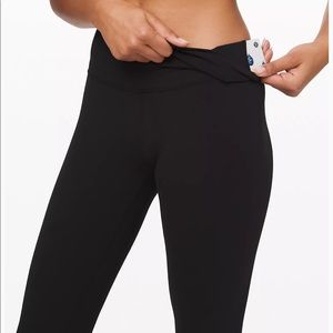 COPY - lululemon Align 21” Crop Size 10